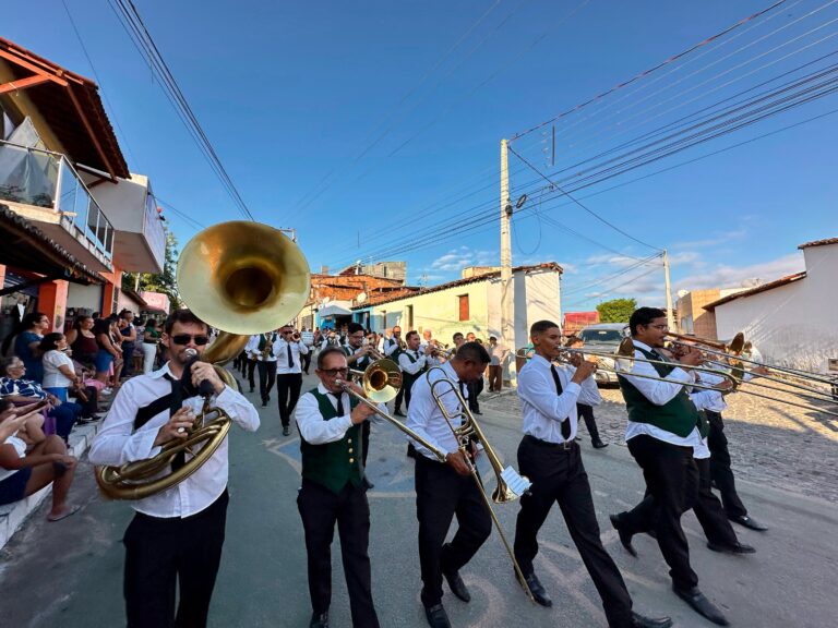 O civismo, o respeito e o amor pela nossa terra passaram pelas ruas de Várzea — foto 3