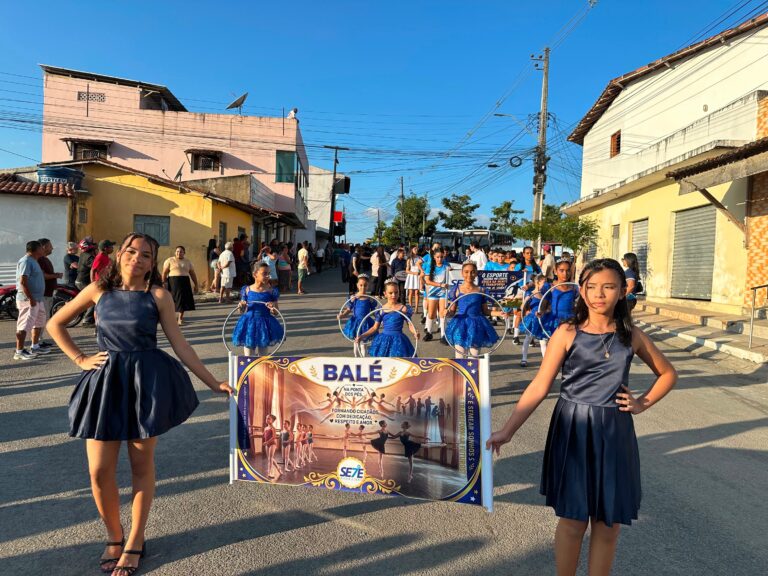 O civismo, o respeito e o amor pela nossa terra passaram pelas ruas de Várzea — foto 5
