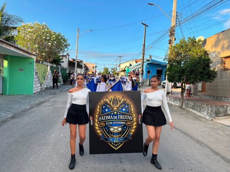 O civismo, o respeito e o amor pela nossa terra passaram pelas ruas de Várzea — foto 9